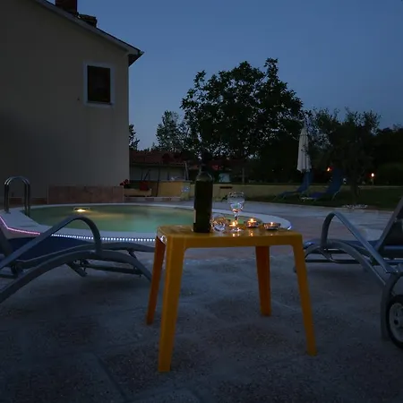 Prázdninový areál Mobile Homes Romantik Labin (Istria)