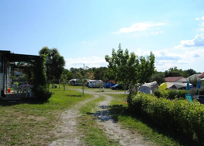 Holiday park Mobile Homes Romantik 3*